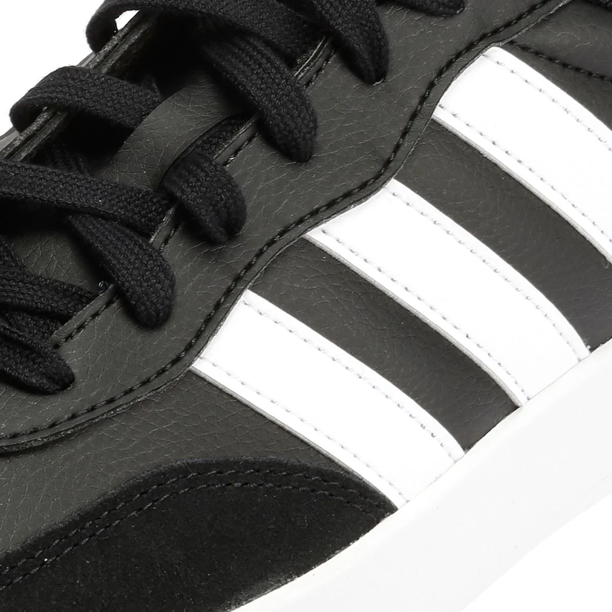 Adidas Barreda Men's Black/White Trainers - Image 7