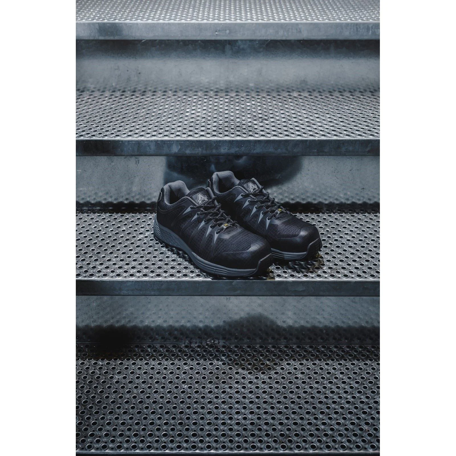Amblers Safety AS717C Safety Trainer in Black - Image 7