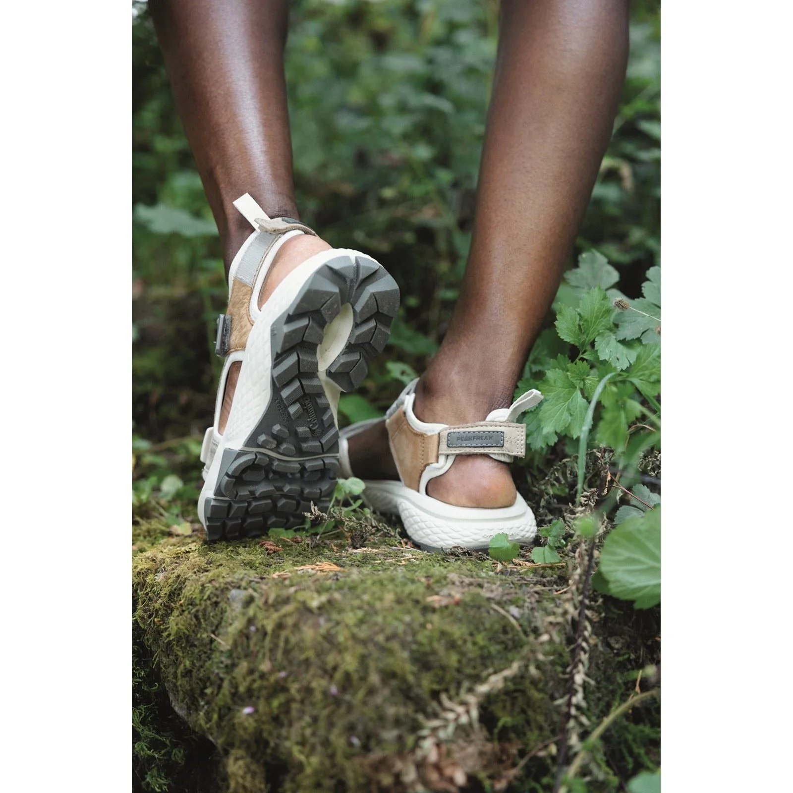 Columbia Peakfreak Rush Leather Women's Dark Stone/Quarry Sandals - Image 9