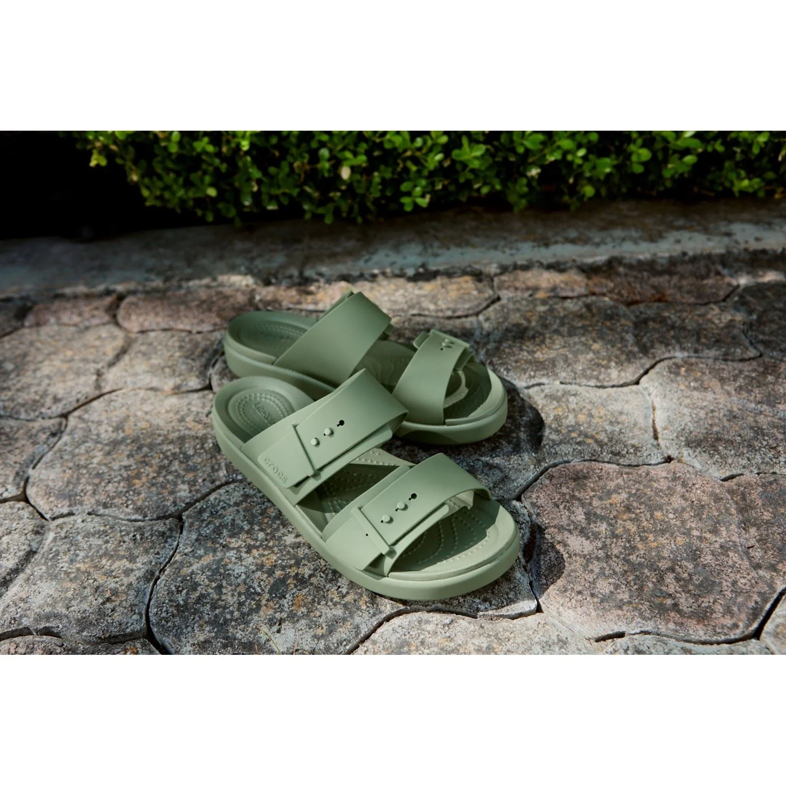 Crocs Brooklyn Buckle EVA Women's Cargo Sandals - Image 8