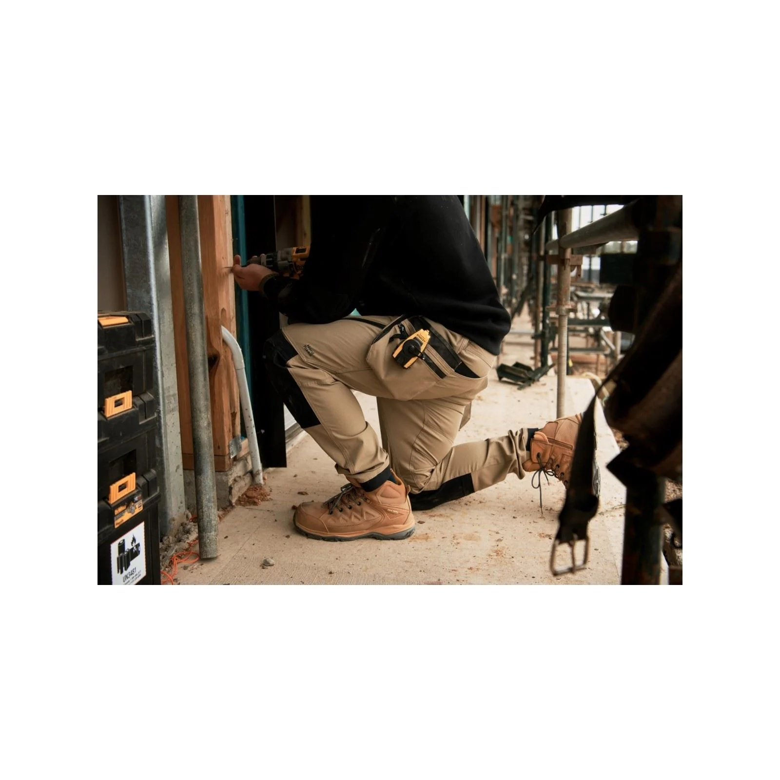 Hard Yakka Men's Raptor Active Pant in Desert - Image 4