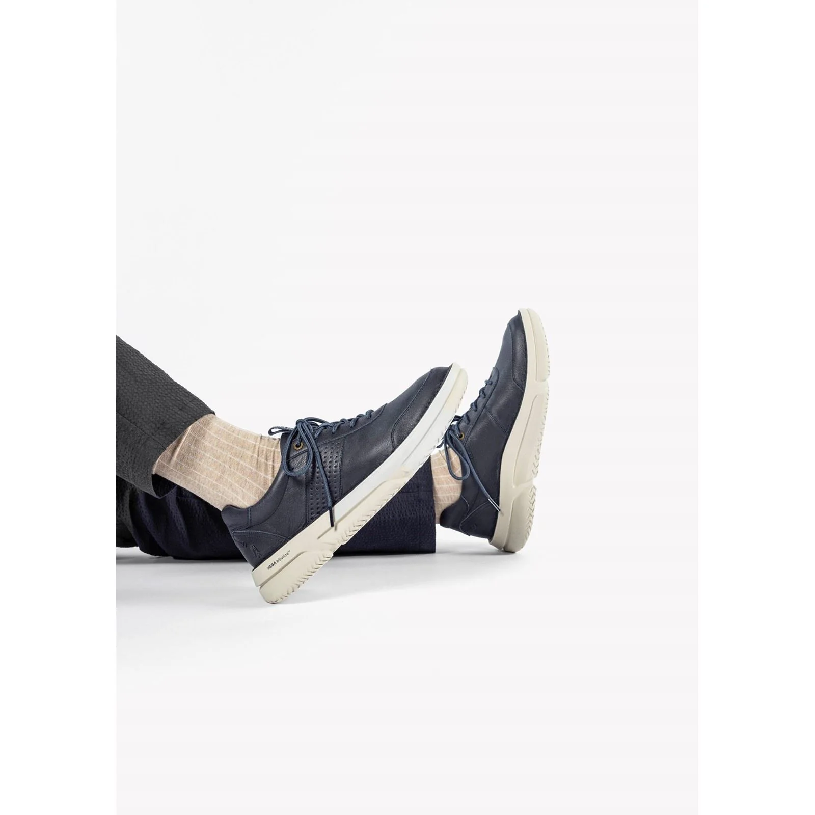 Hush Puppies Baylor Leather Men's Navy Trainers - Image 6