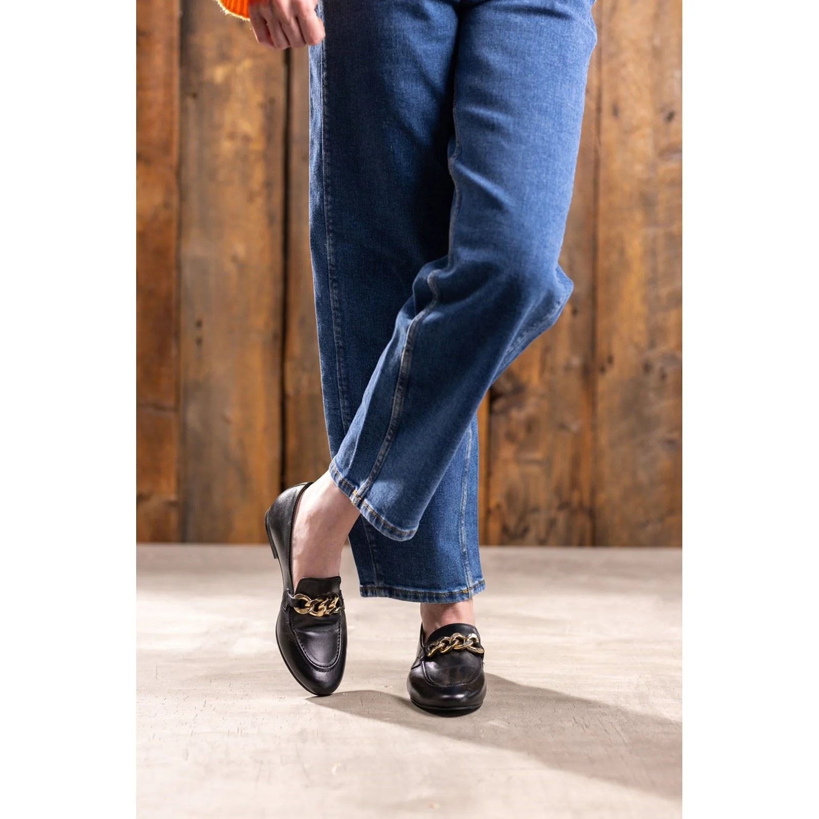 Hush Puppies Women's Harper Chain Loafer in Black - Image 5
