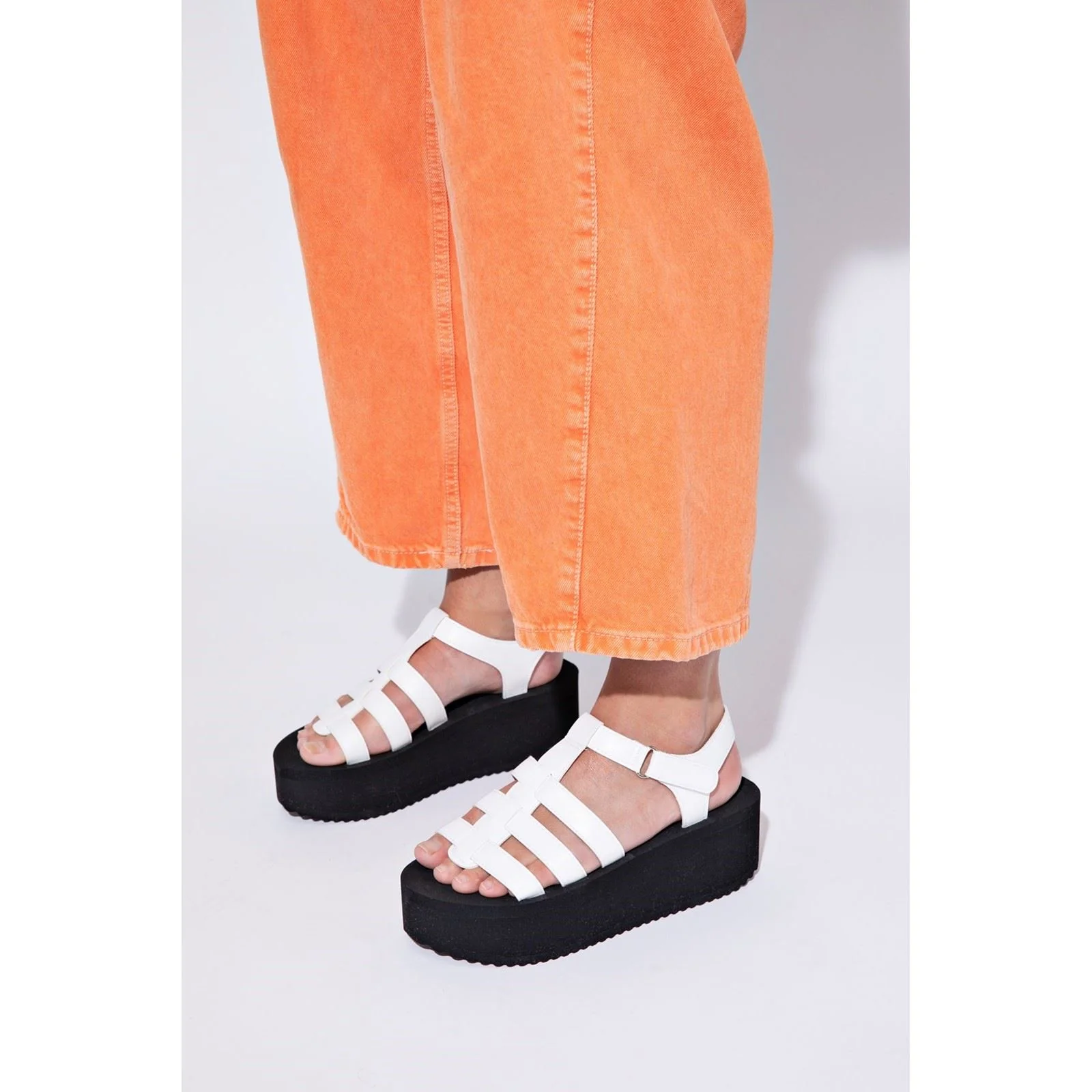 Rocket Dog Women's Helio Terrence Sandal in White - Image 6